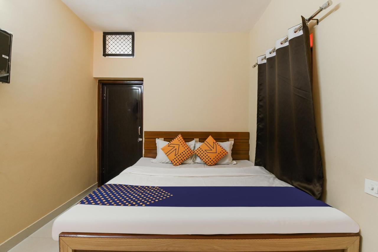 Spot On 76159 Siya Hotel Dźajpur Zewnętrze zdjęcie